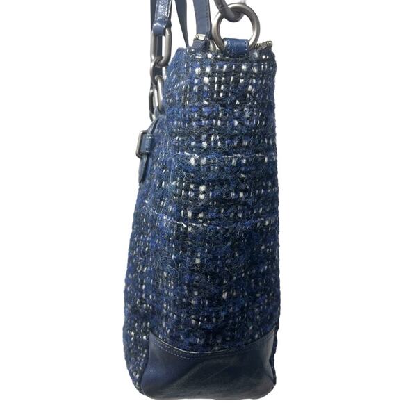 RARE Coach Chelsea Bouclé Mersin Tweed Shoulder Tote Navy Blue Style 17813 $398 - Picture 9 of 12